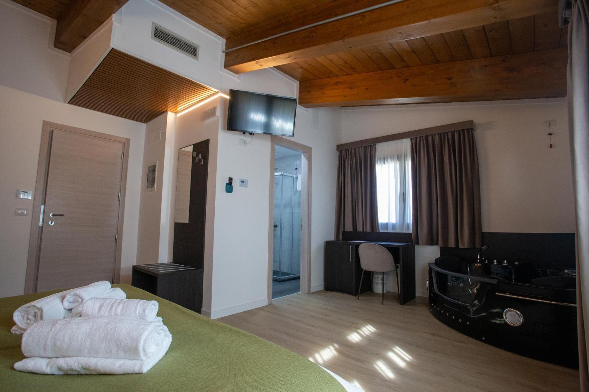 Il Castagneto Hotel อามาตริเช ภายนอก รูปภาพ