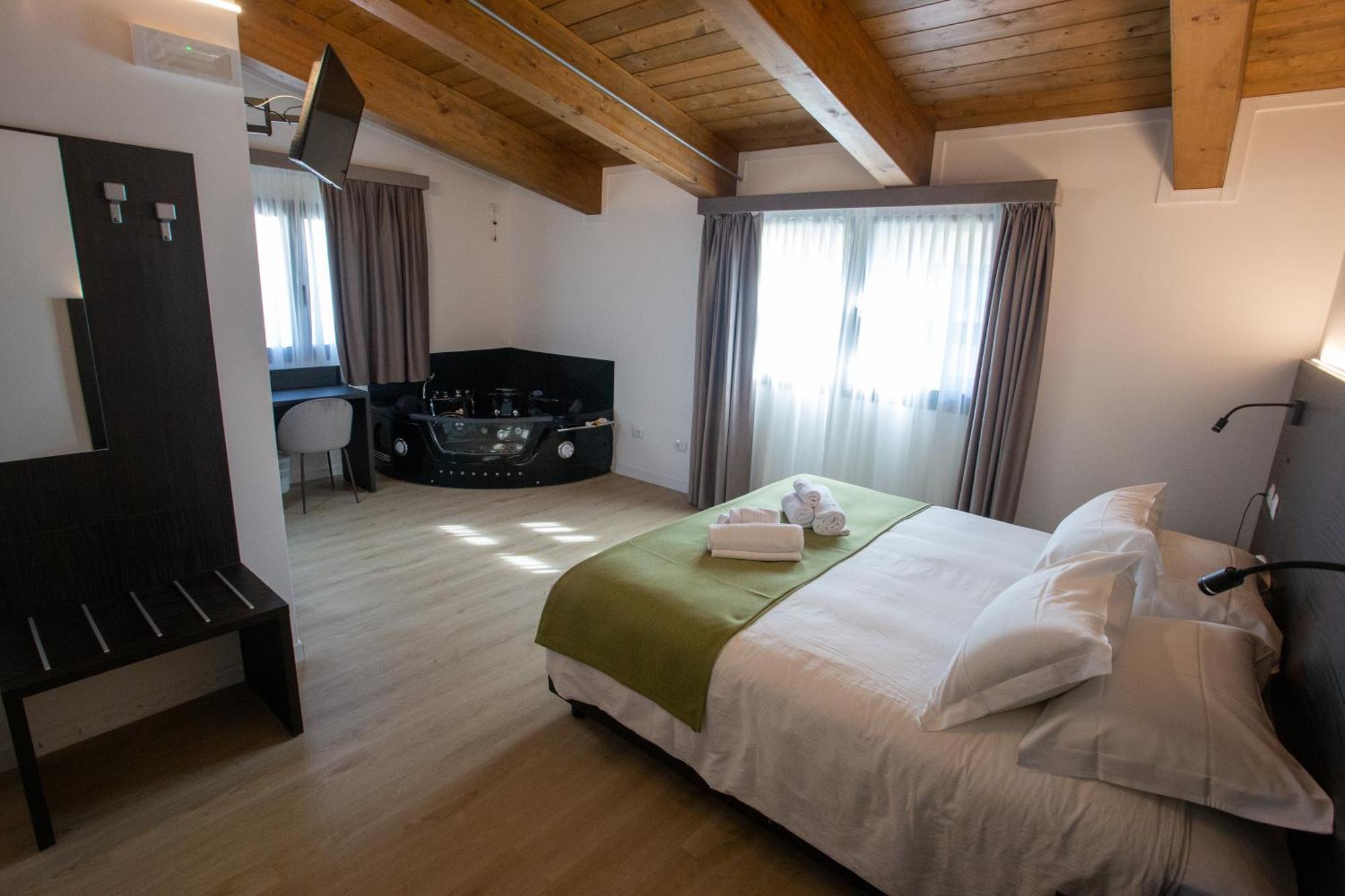 Il Castagneto Hotel อามาตริเช ภายนอก รูปภาพ